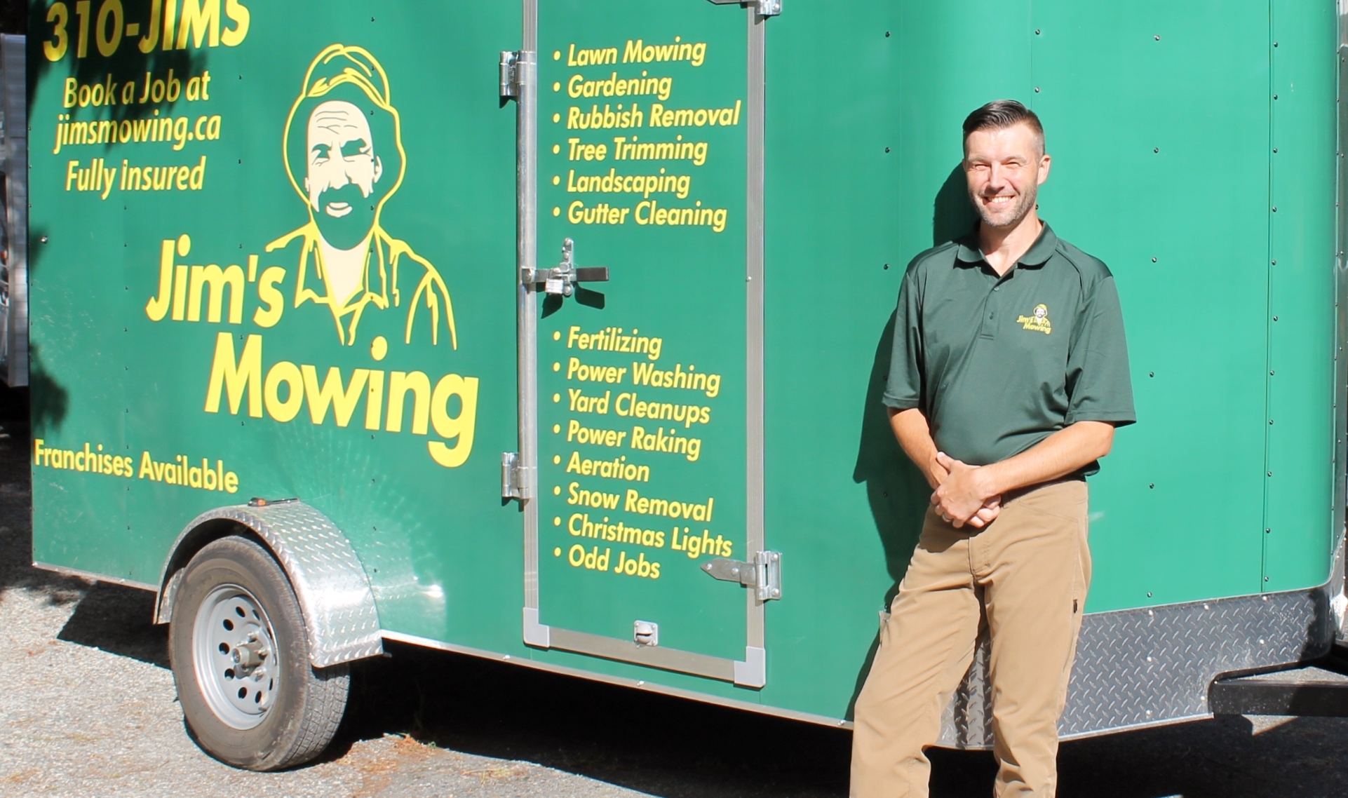 Mike Boyd our Jim’s Mowing franchisee in Nanaimo in front of his trailer